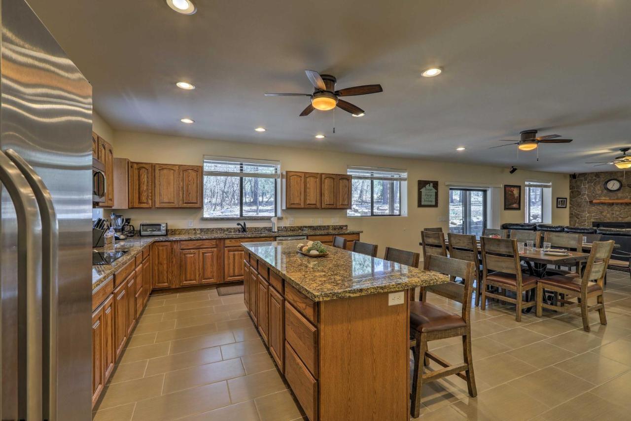 Spacious Pinetop-Lakeside Home With Hot Tub And Grill! Zewnętrze zdjęcie