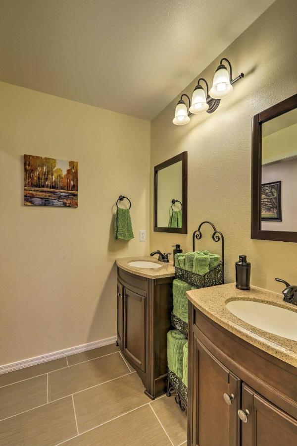 Spacious Pinetop-Lakeside Home With Hot Tub And Grill! Zewnętrze zdjęcie