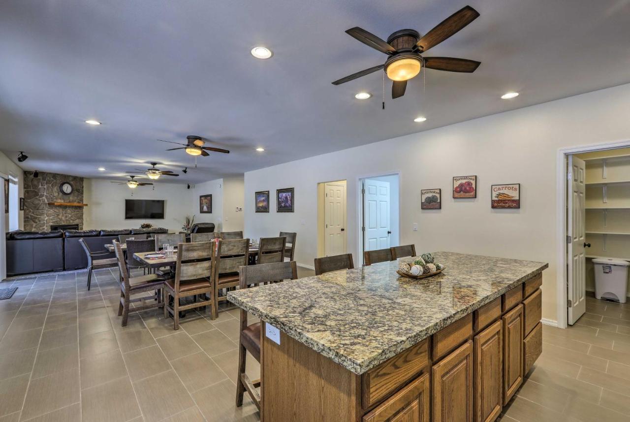 Spacious Pinetop-Lakeside Home With Hot Tub And Grill! Zewnętrze zdjęcie